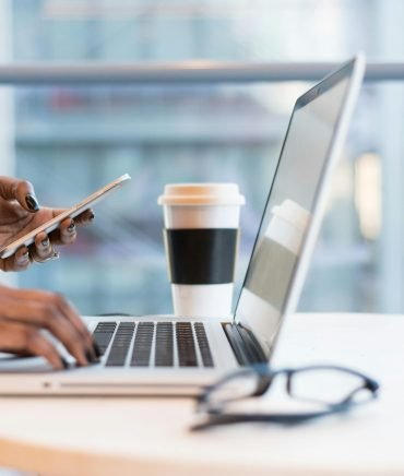 pexels-divinetechygirl-1181248